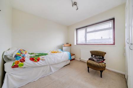 1409099-7-6984cd7...