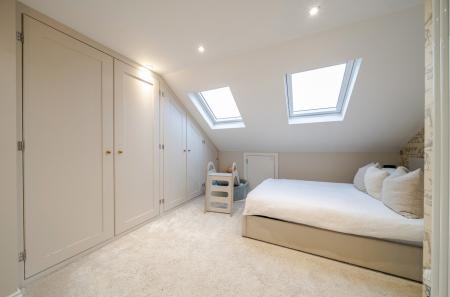 1410833-3-698e1d2...