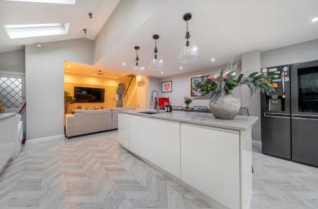 1410833-14-698e1e...