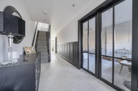 1424120-1-69bc2e2...