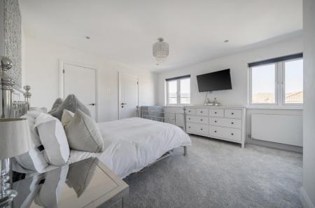 1424120-23-69bc2f...