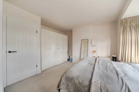 1425764-3-69b150b...