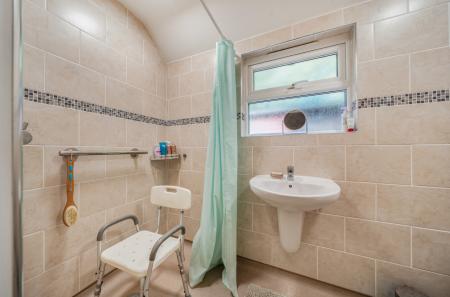 1430025-1-69ceae4...