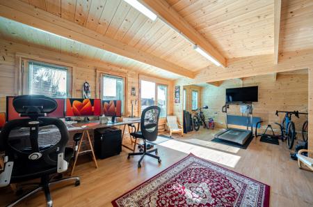 1430658-16-69bb11...