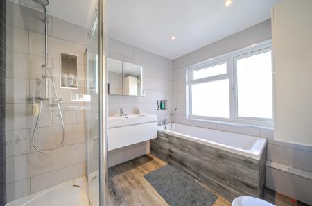 1430658-5-69bb109...