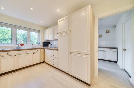 1423987-10-69aa72...