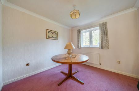 1423987-8-69aa727...