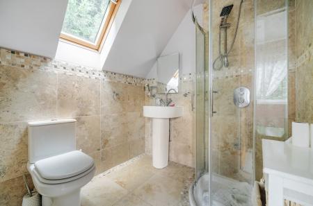 1481934-6-6a43bc9...