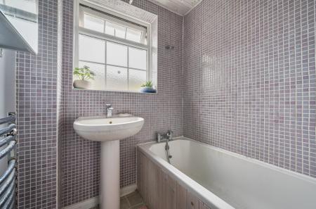 1423675-17-69aade...