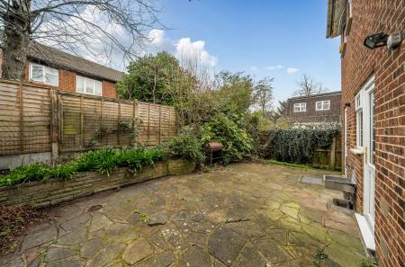 1423675-6-69aadd3...