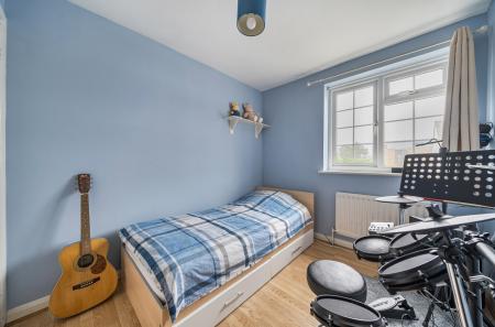 1423675-15-69aade...