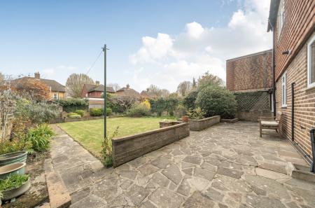 1426198-13-69b807...