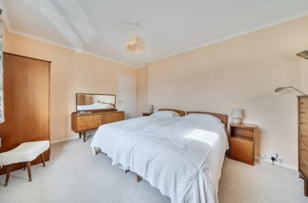 1426198-21-69b807...