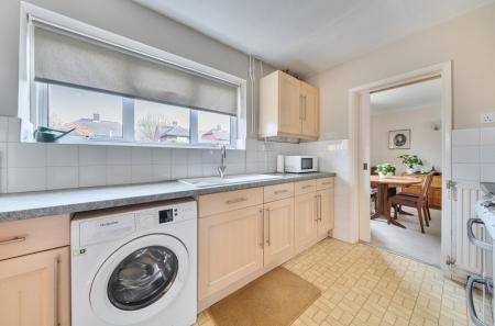 1426198-12-69b807...