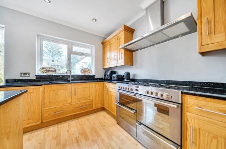 1433171-14-69c3d3...