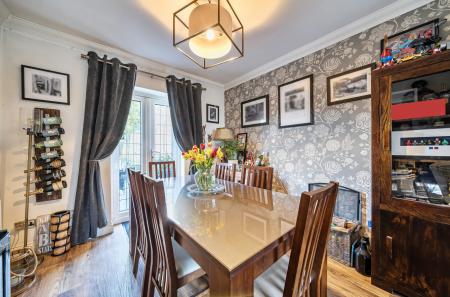 1422448-9-69b17c2...