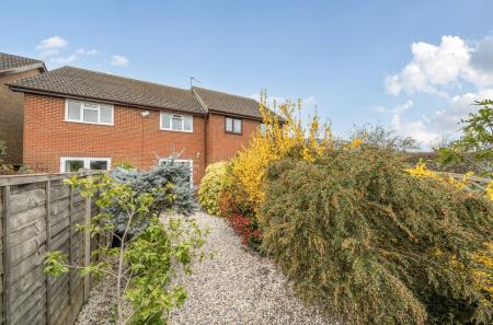 1434805-16-69c2a5...