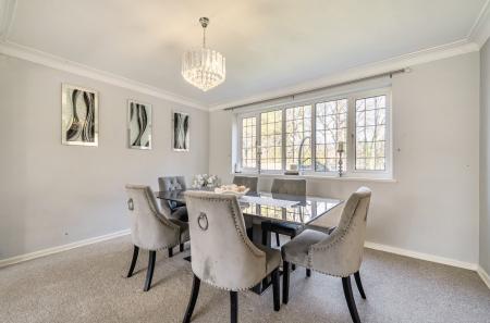 1425620-9-69bc049...