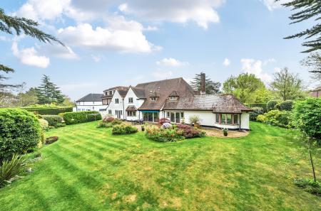 1442093-1-69dfdd7...