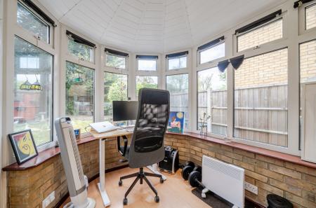 1447283-14-69e687...