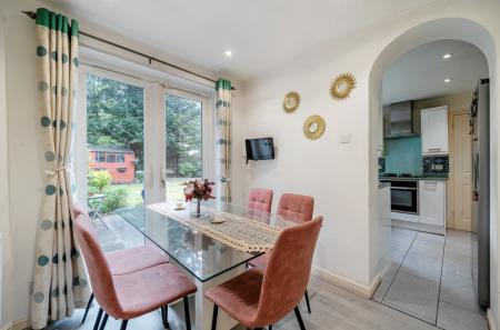 1447283-12-69e687...