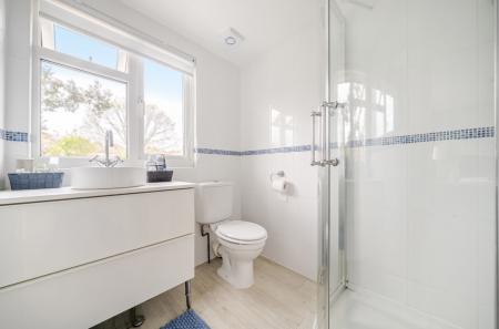 1446527-18-69e64b...