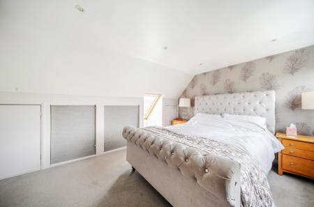 1446527-19-69e64b...