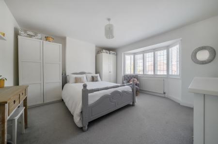 43-681dfce3eaea1-...