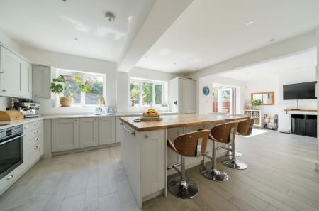 13-681dfbb24d675-...