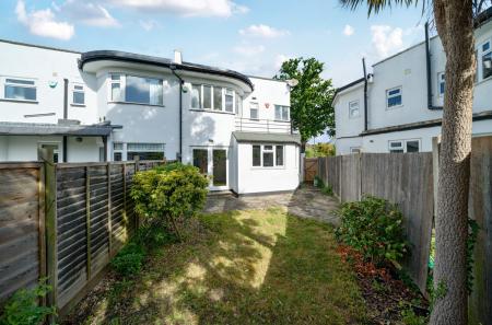 1299078-5-6836e4c...