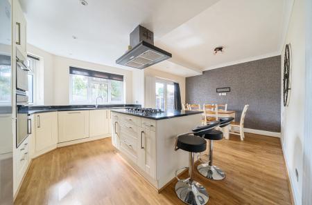 1299078-13-6836f6...