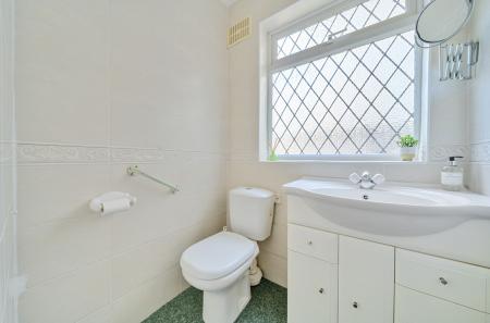 1296225-13-682498...