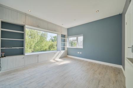 4-682321bb27caf-1...