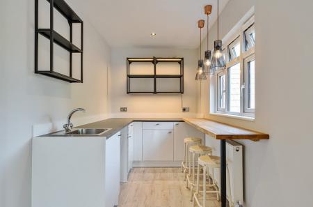 13-6823228b39463-...