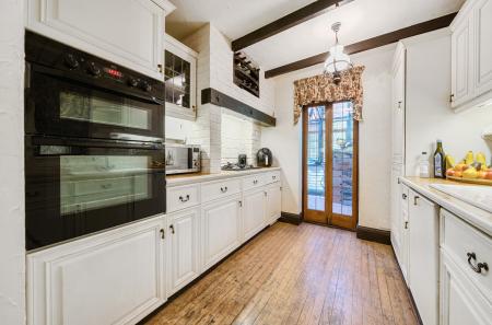 1290380-16-682730...