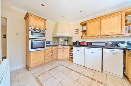 1290108-18-68271f...