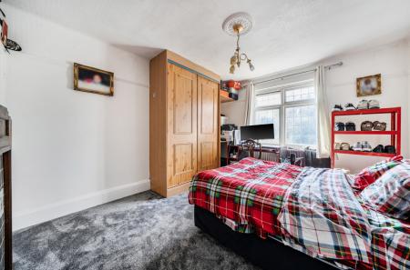 1425326-10-69aee9...