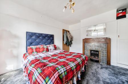 1425326-11-69aee9...