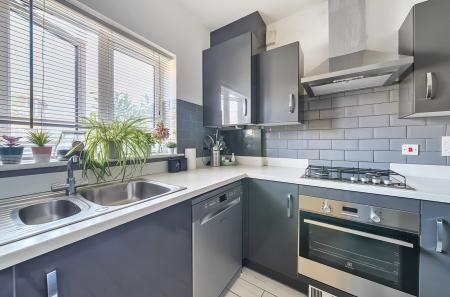 1306065-4-685421e...