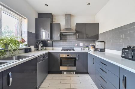 1306065-3-6854214...