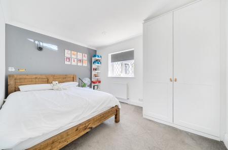 1320235-8-6872085...