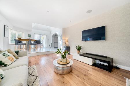 1320235-35-68720a...