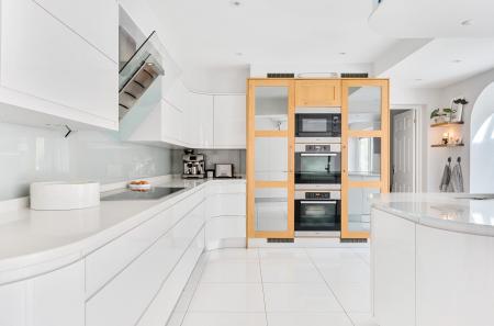 1320235-30-68720a...