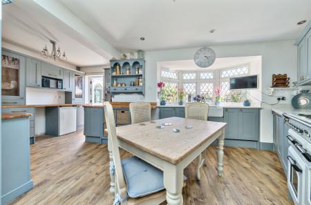 1324340-22-686fee...