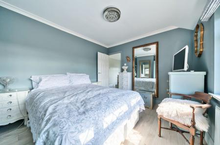 1324340-12-686fed...