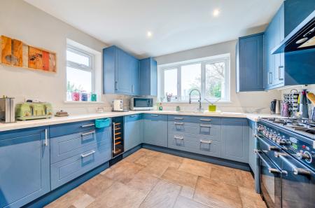 17-1328307-17-687...