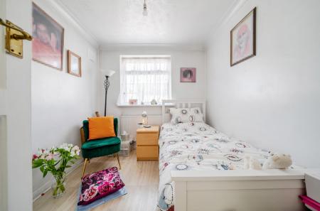 1339823-3-689b598...