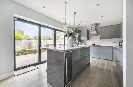 1353117-13-68c412...