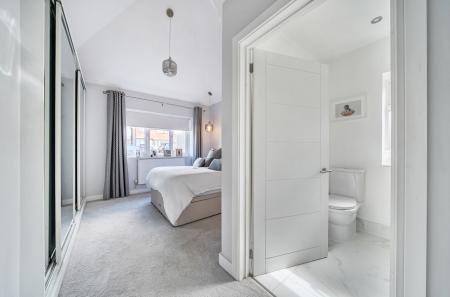 1353117-6-68c410f...