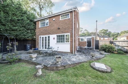 1349997-17-68cd4b...